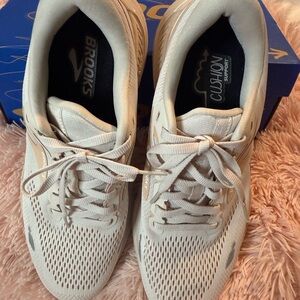 Brooks Cream Running Shoes